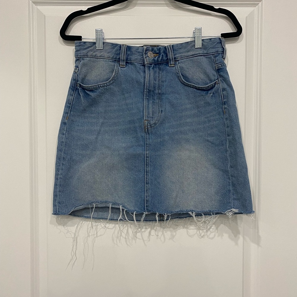 H&M BLUE DENIM MINI SKIRT